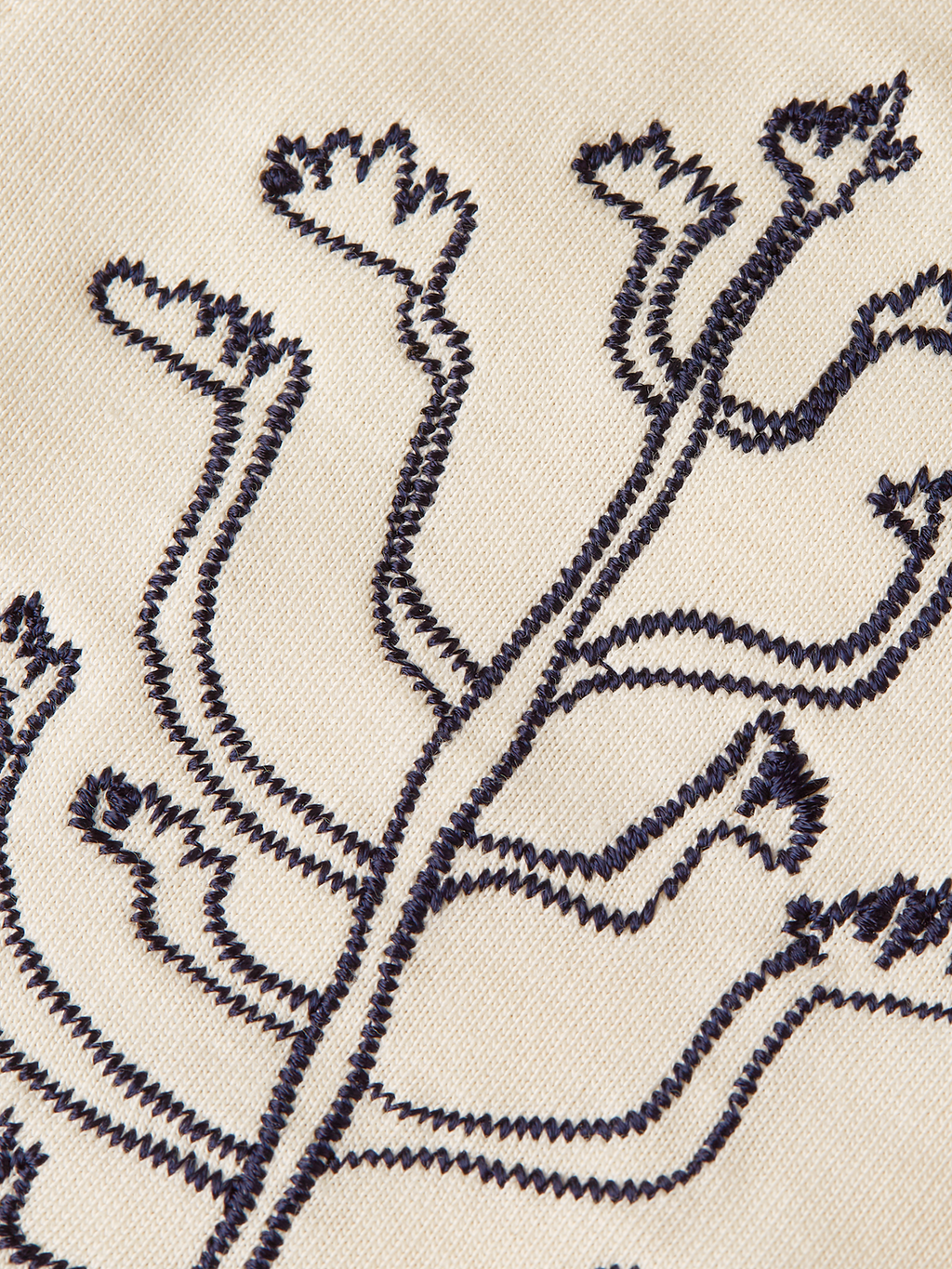 Placed print shortsleeve shirt