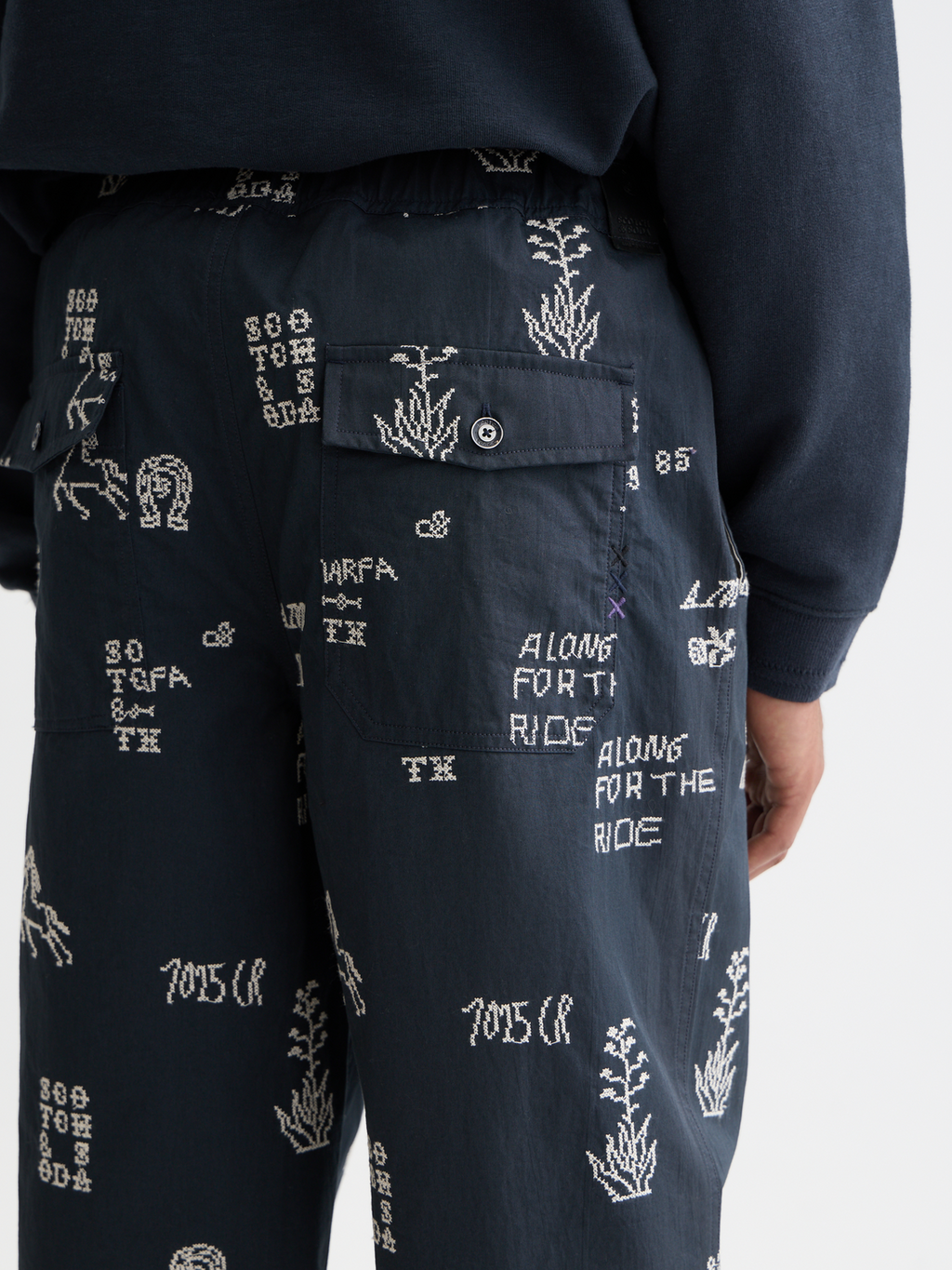 Embroidered cotton-blend relaxed straight chino