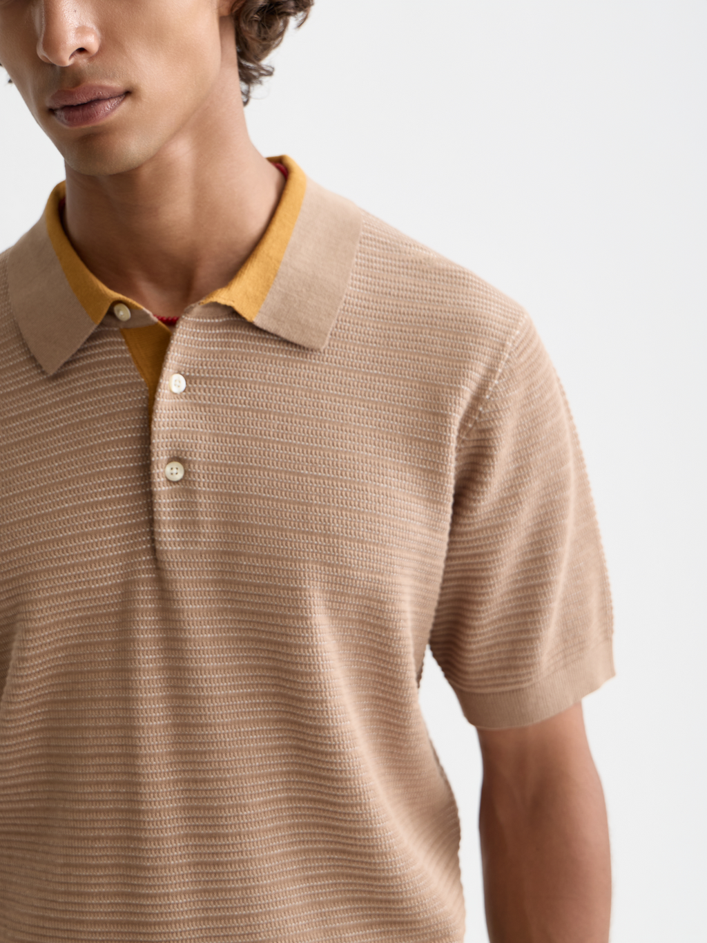 Structured knitted polo