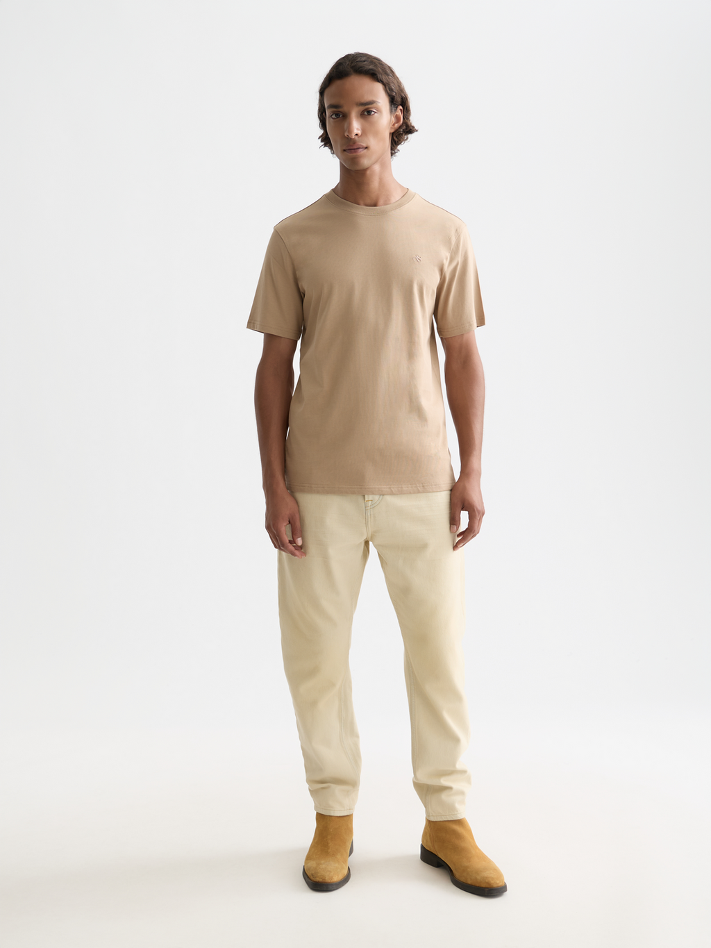 Seasonal Essentials logo T-shirt - AMPHORA