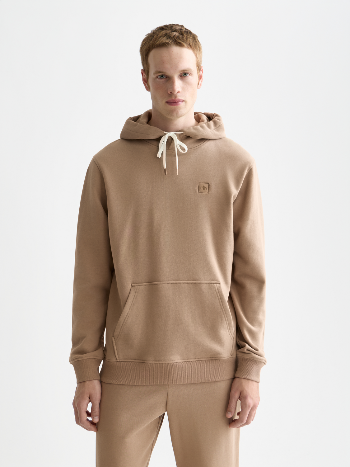 Seasonal Essentials logo badge regular hoodie