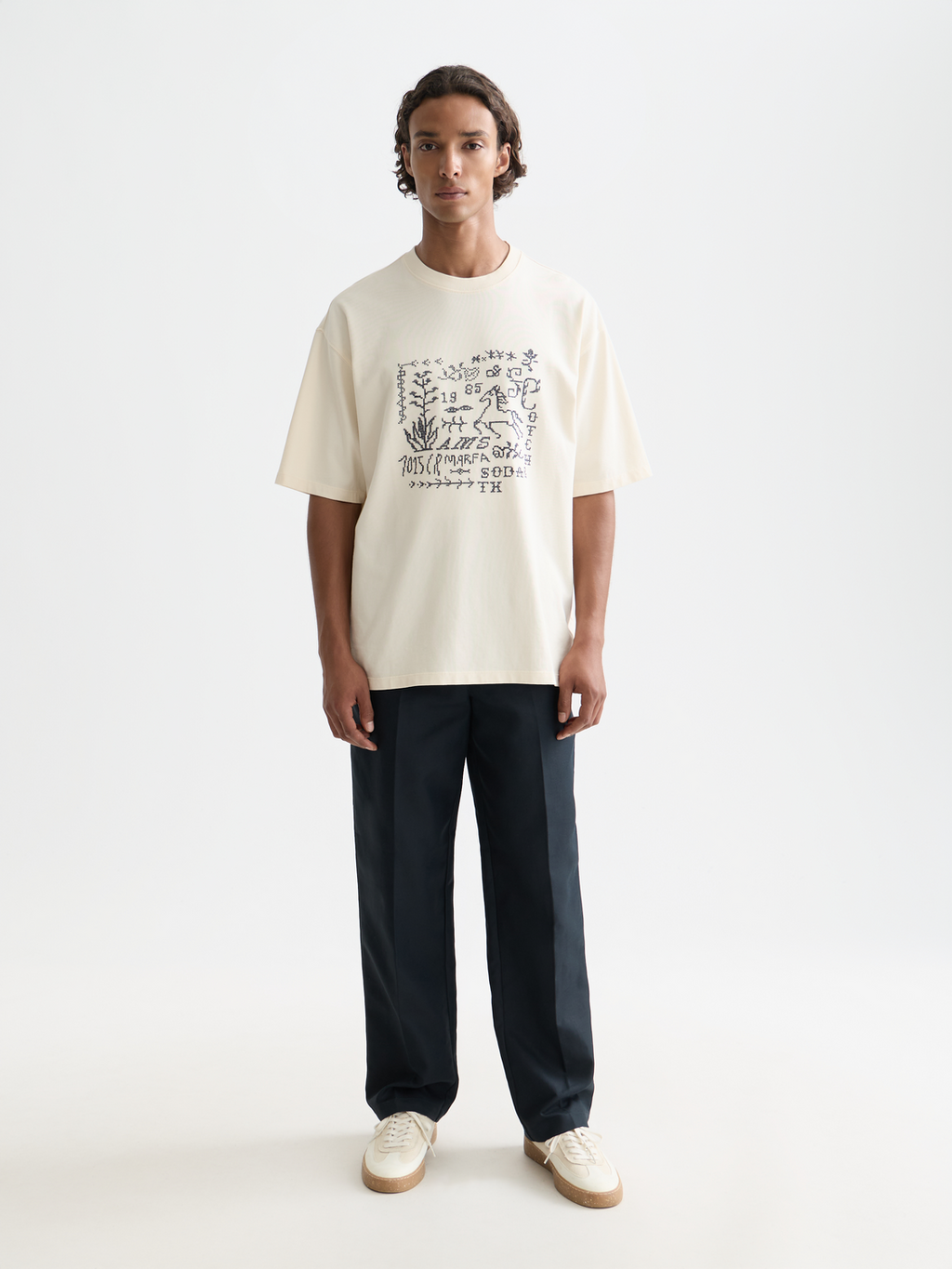 Cross-stitched artwork loose T-shirt