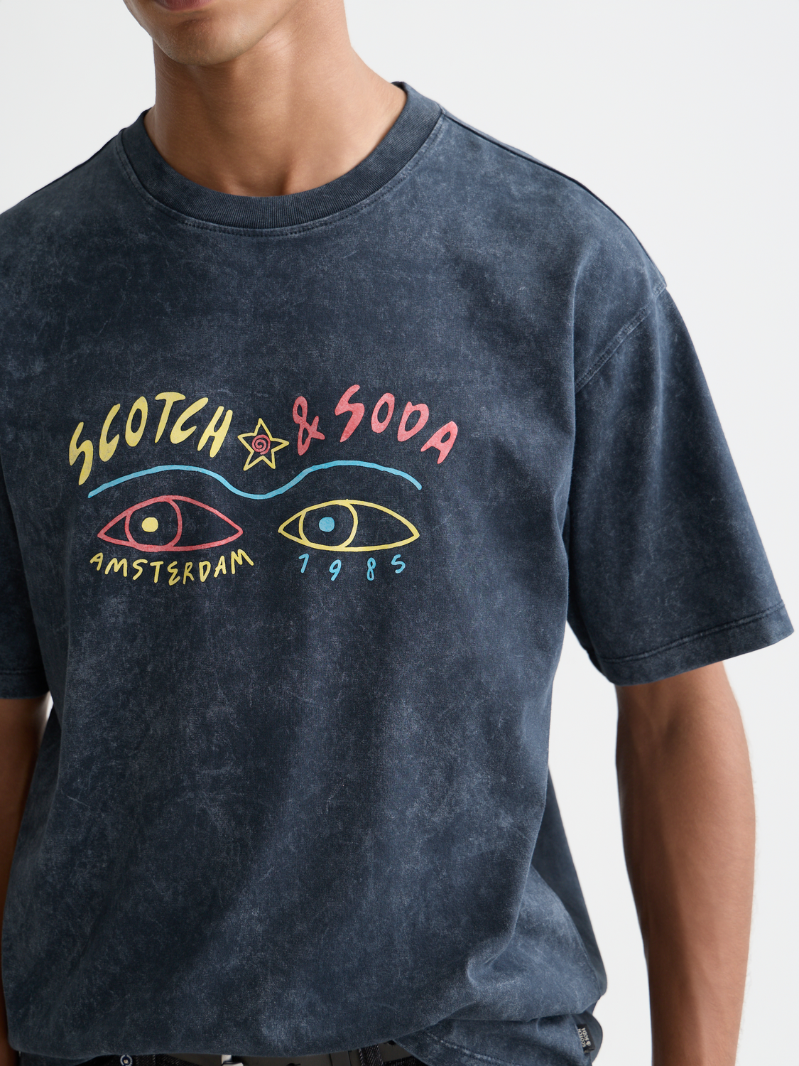 artwork relaxed snow-washed T-shirt