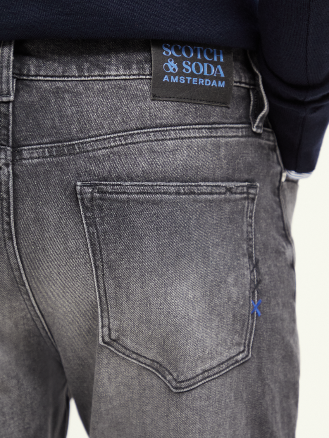 SEASONAL ESSENTIALS THE DROP JEANS NIGHTLIFE