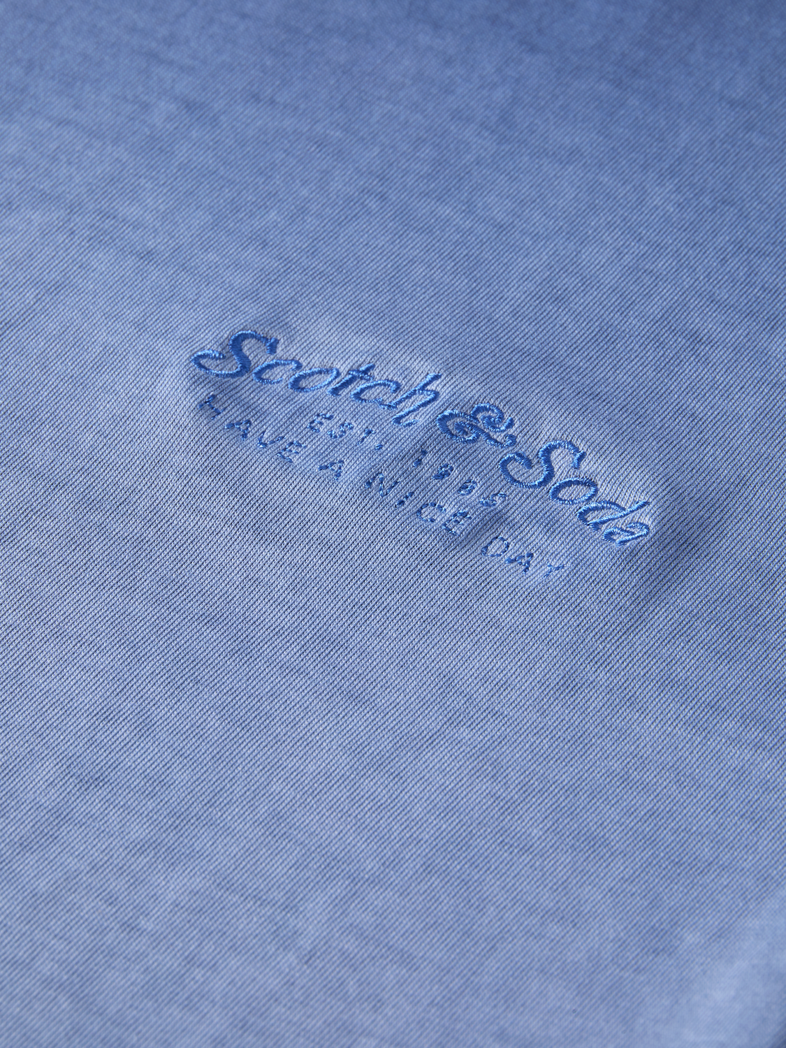 GARMENT DYE LEFT CHEST ARTWORK T-SHIRT