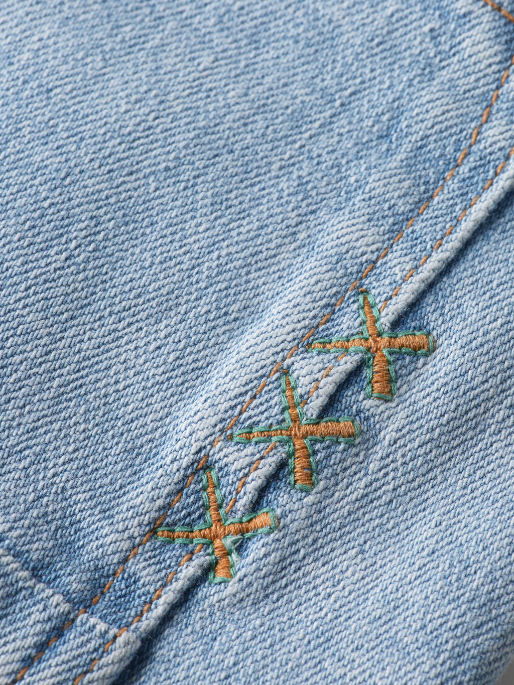 SKIM SKINNY FIT JEANS FRESHEN UP