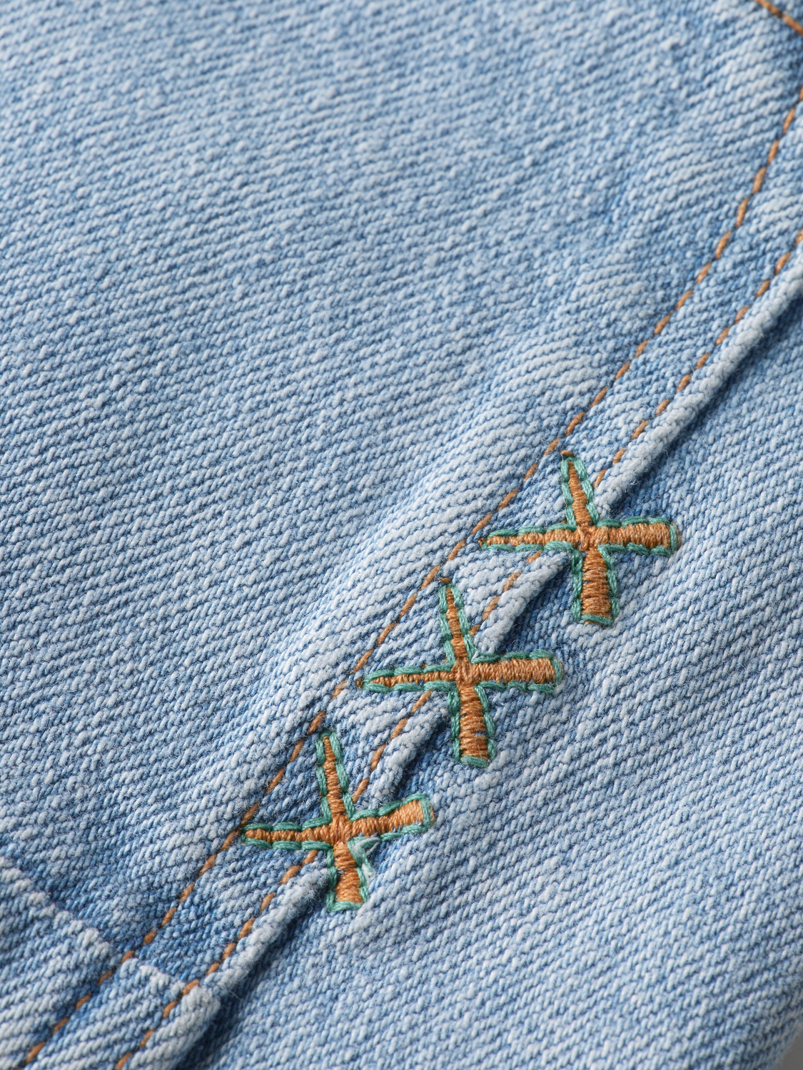SKIM SKINNY FIT JEANS FRESHEN UP