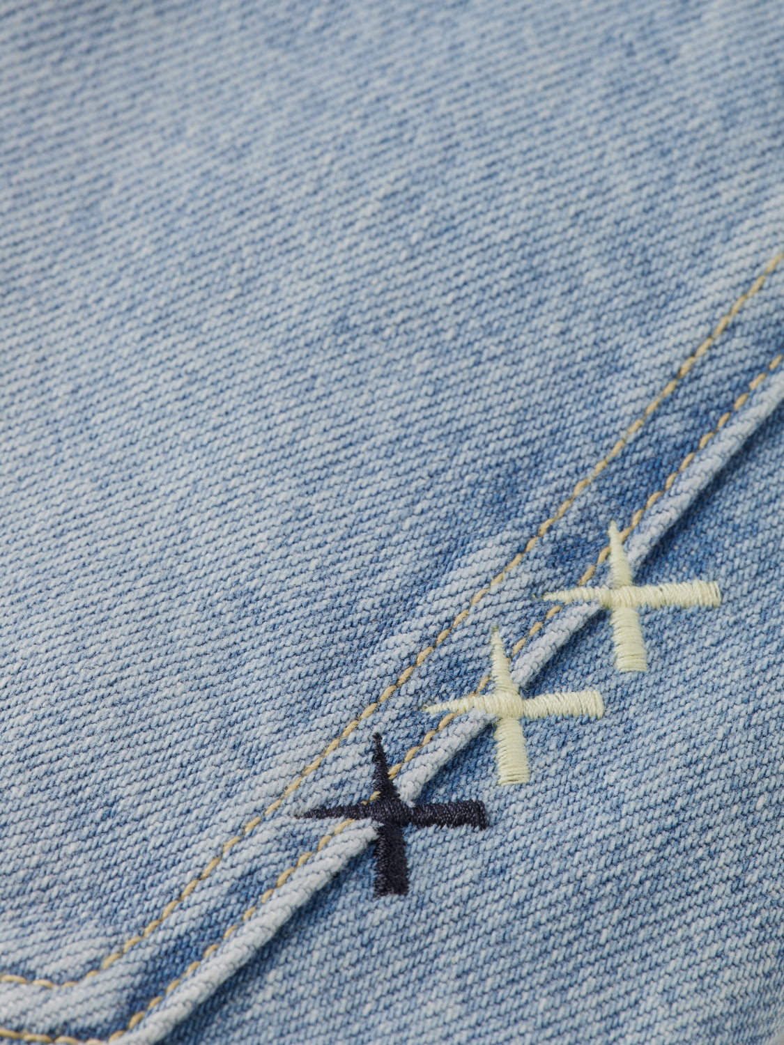 DEAN LOOSE TAPER JEANS FREE HAND