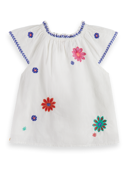 FLOWER EMBROIDERED SHORT-SLEEVED TOP
