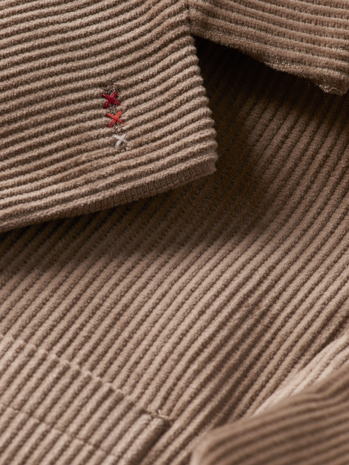 UNCONSTRUCTED RELAXED 3-BUTTON CORDUROY BLAZER