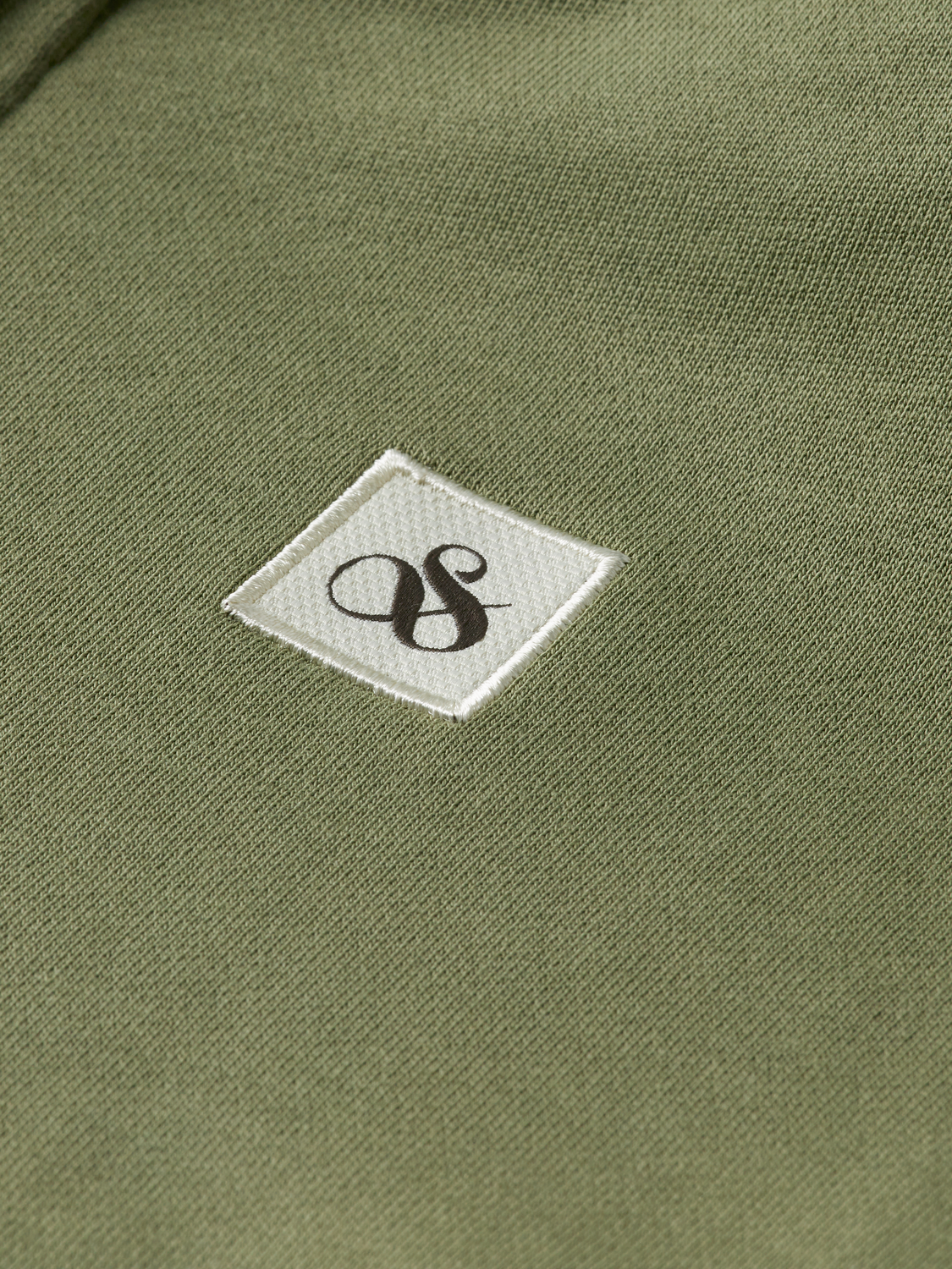 ESSENTIAL LOGO BADGE ZIP-THROUGH HOODIE