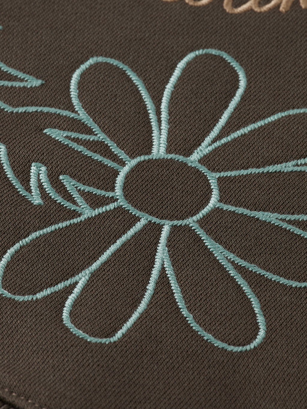 EMBROIDERY SWEATSHIRT