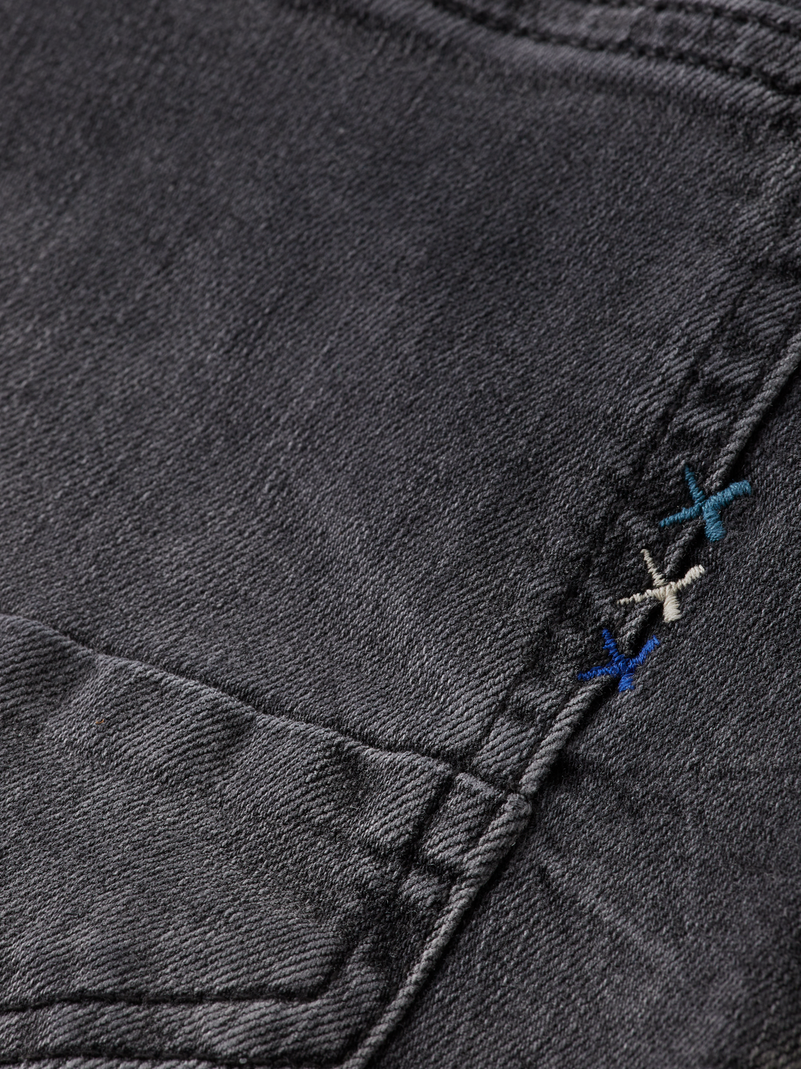 SKIM SKINNY JEANS - OUTA HERE