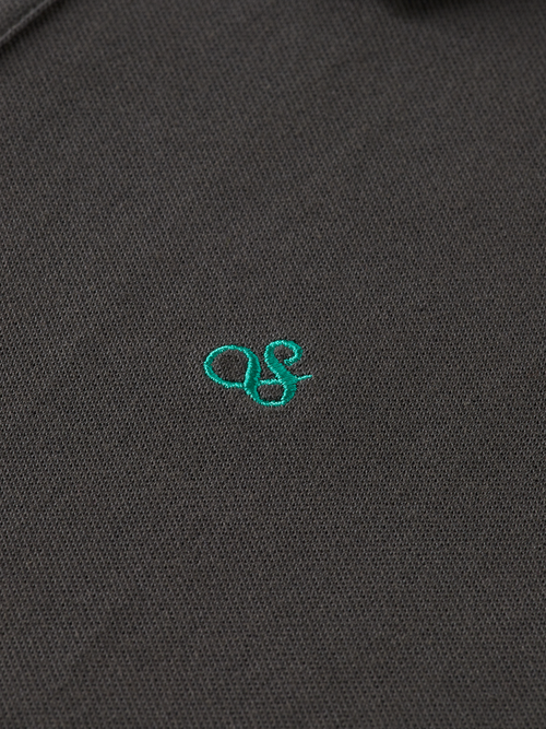 ESSENTIAL LOGO PIQUE POLO