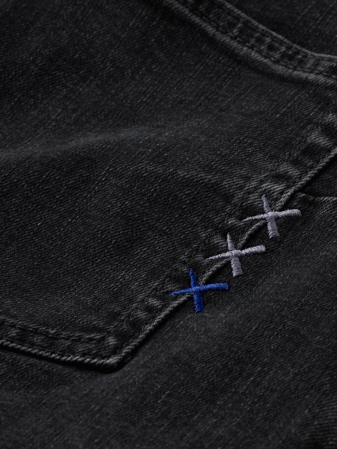 Essential THE ZEE STRAIGHT JEANS   CITY BLACK