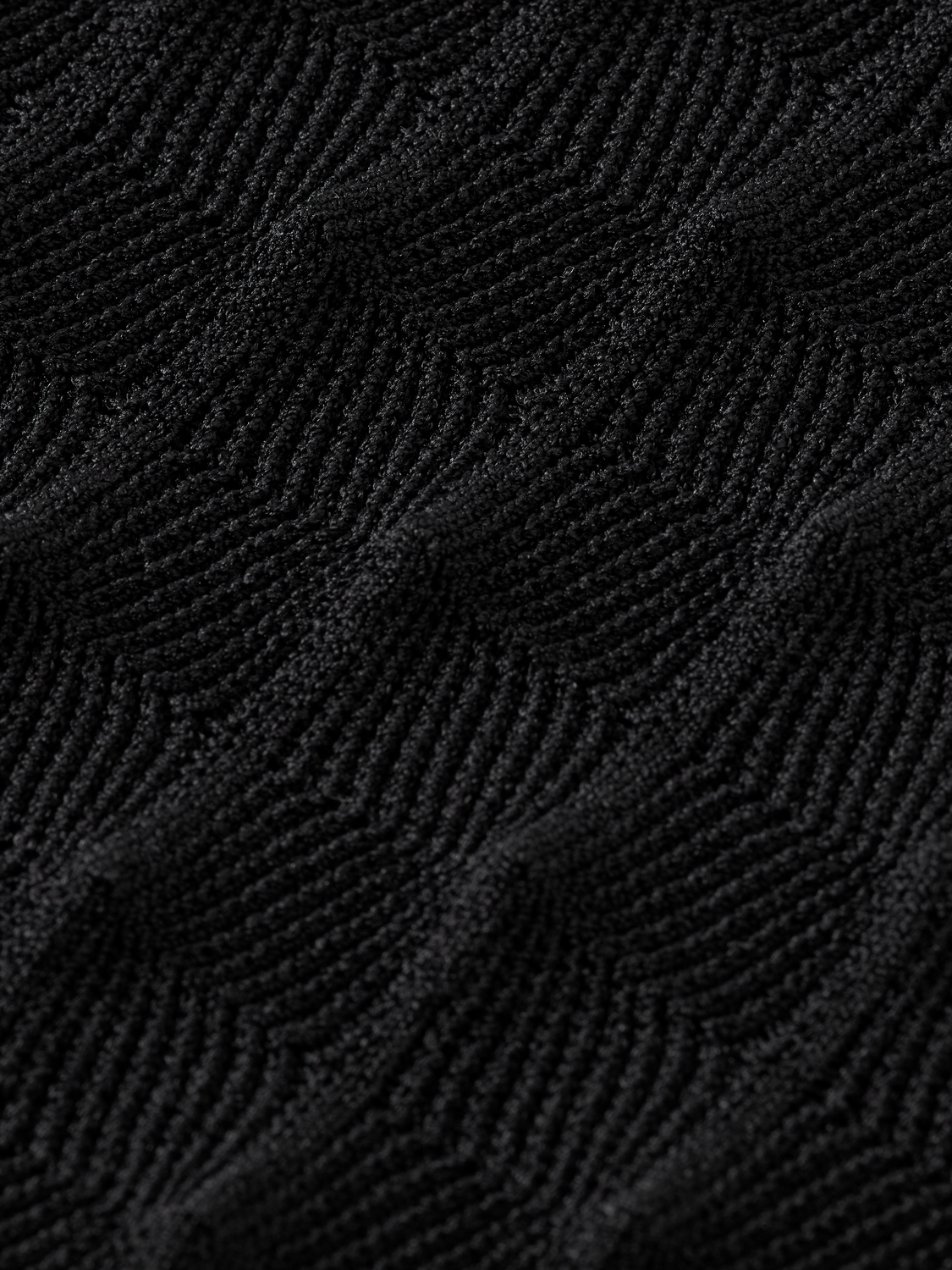 Textured stitch fitted pullover