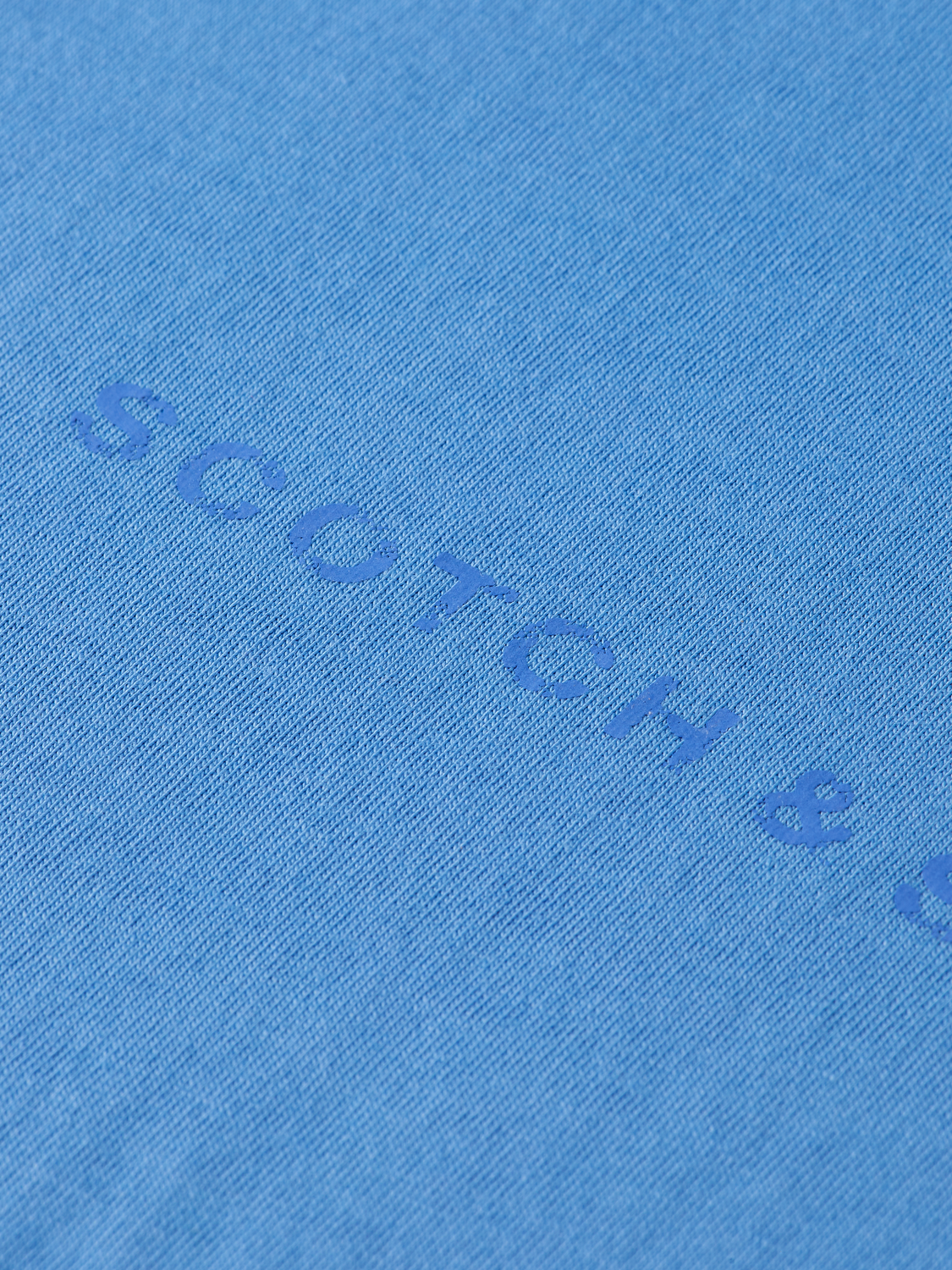 Seasonal Essential logo t-shirt