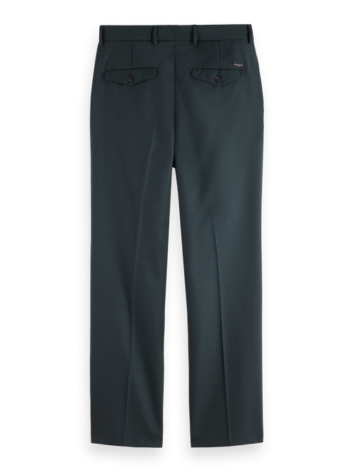 Relaxed straight fit pleated tailored chino