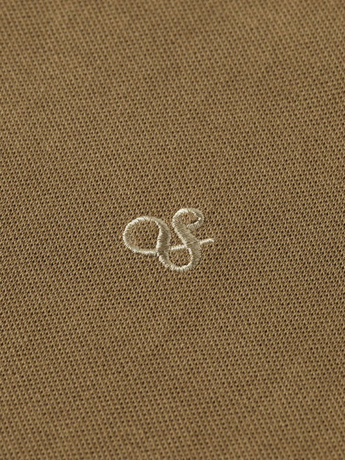logo pique polo