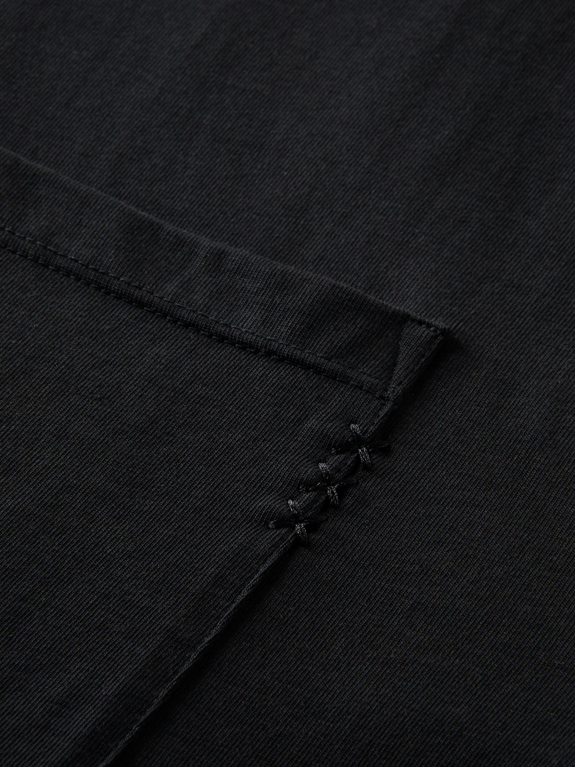 Essentials 3 CROSSES LOOSE POCKET T-SHIRT - BLACK