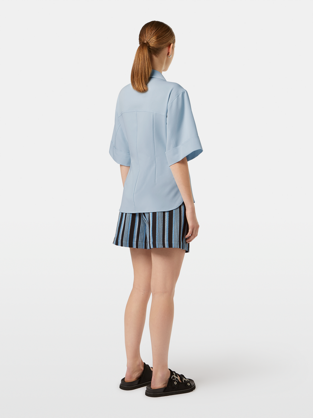 Fitted short sleeve shirt