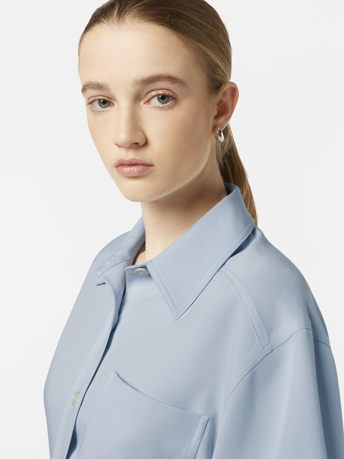 Fitted short sleeve shirt