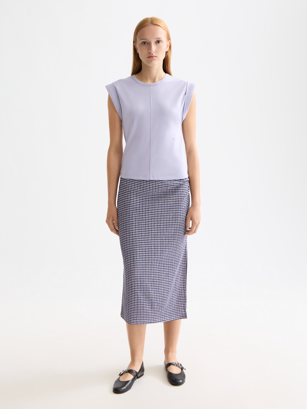 Fitted rolled-up sleeve T-shirt