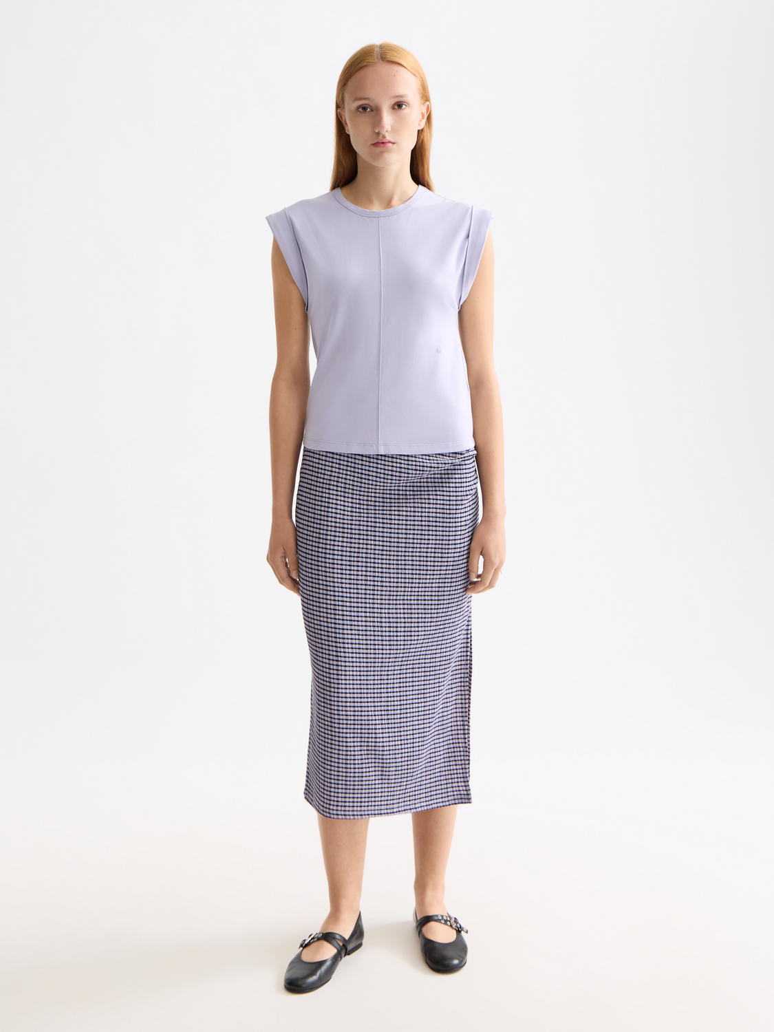 Fitted rolled-up sleeve T-shirt
