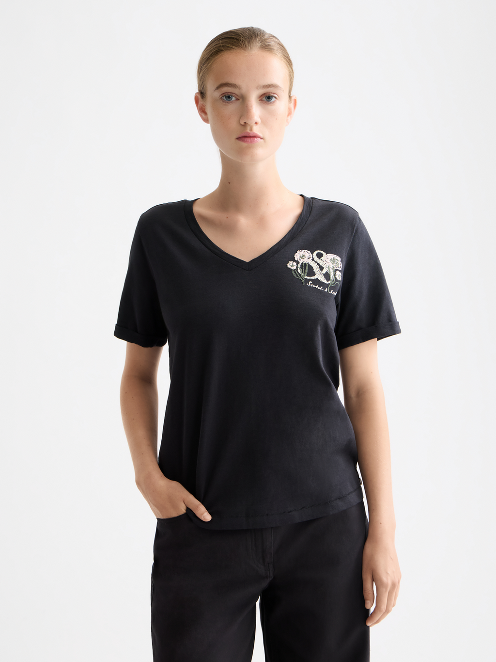V-neck embroidered artwork T-shirt