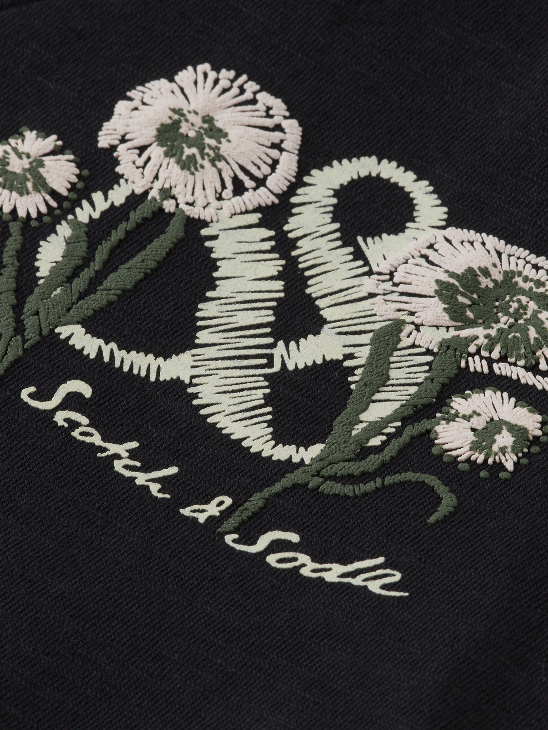V-neck embroidered artwork T-shirt