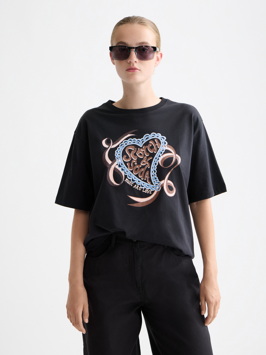 Artwork loose T-shirt