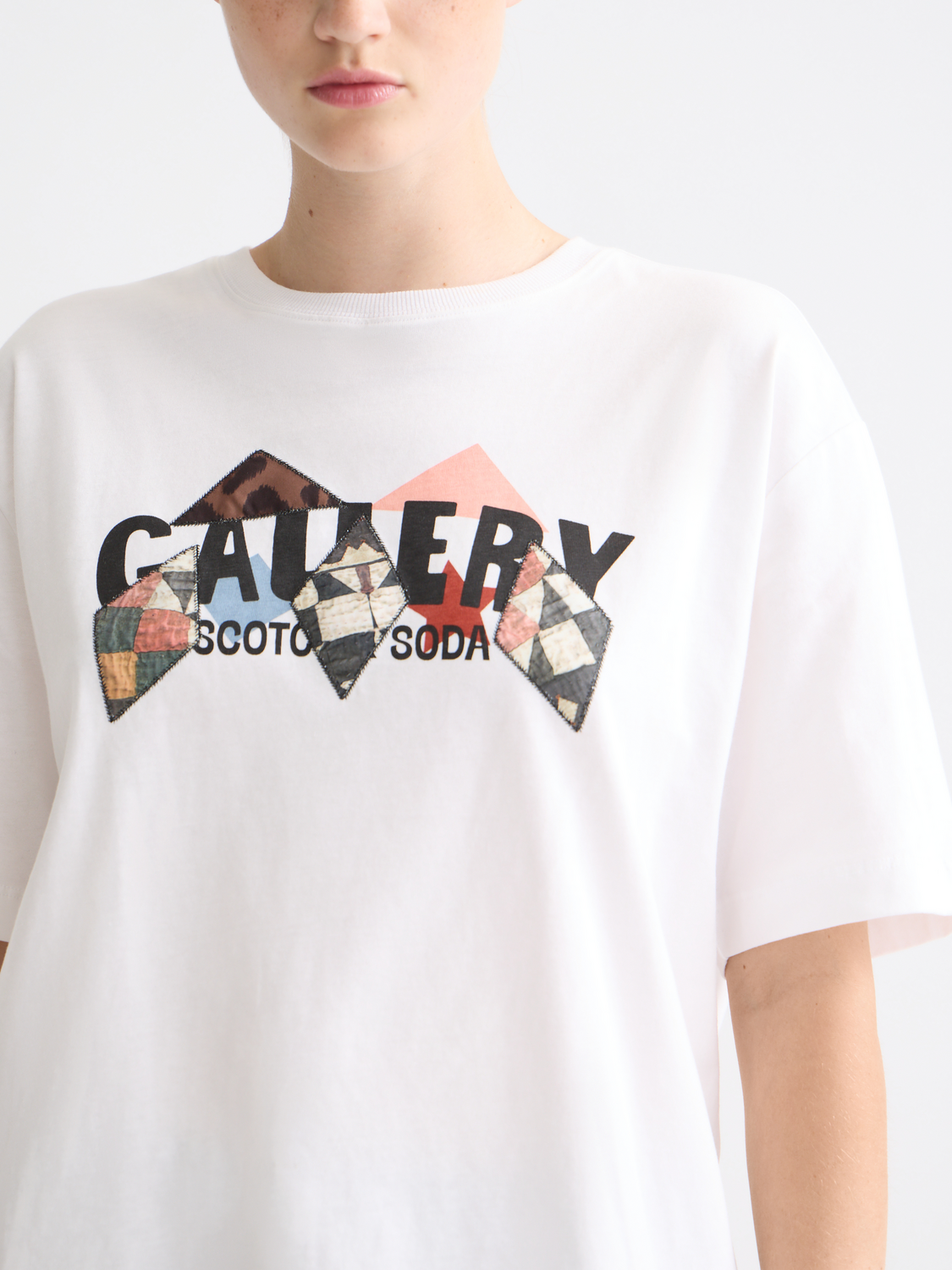 Elevated artwork loose T-shirt