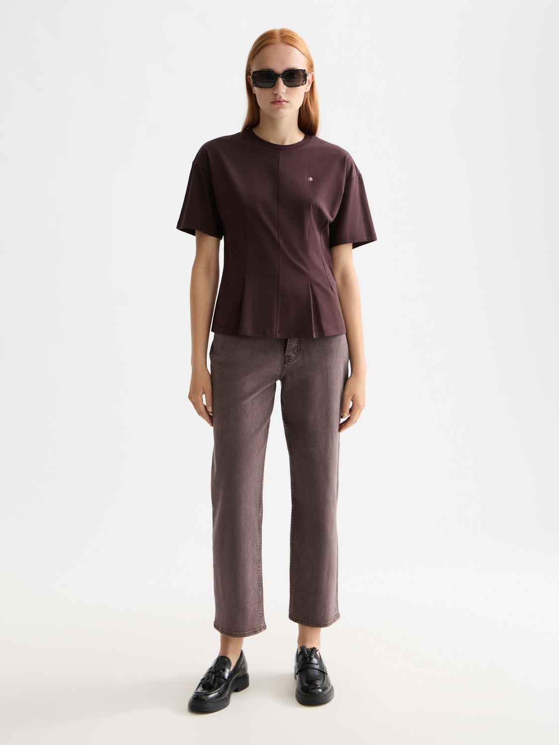 T-shirt with shaping