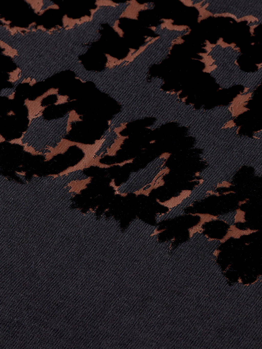 Loose leopard artwork T-shirt