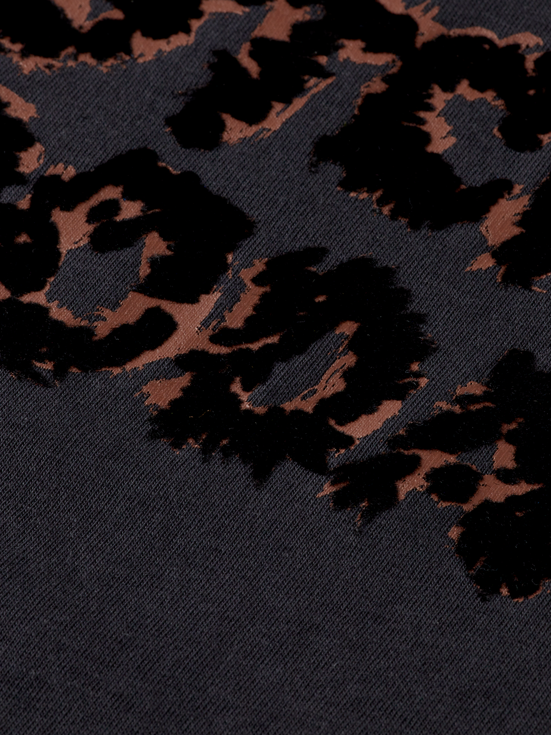 Loose leopard artwork T-shirt