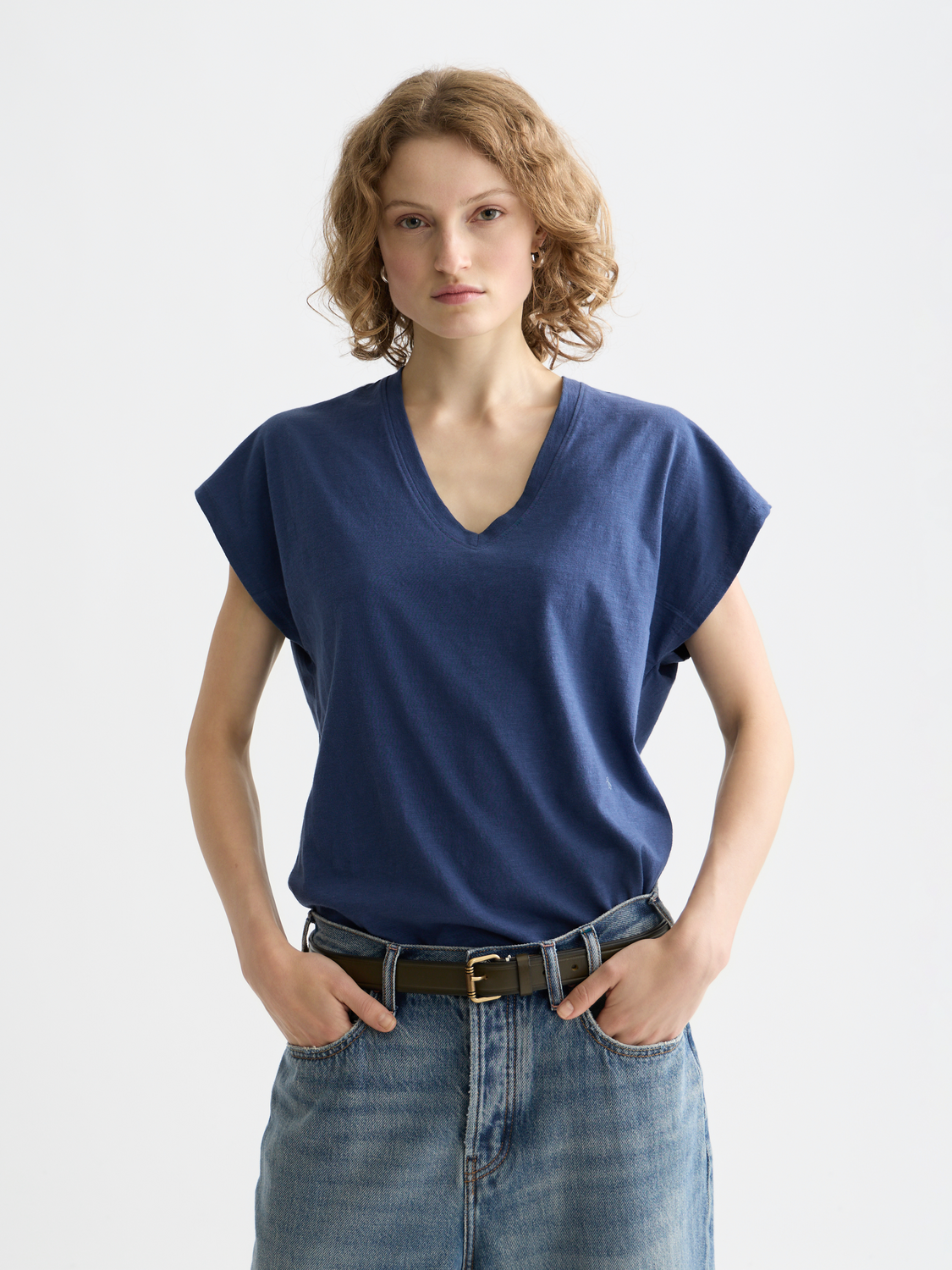 V-neck T-shirt with ampersand embroidery