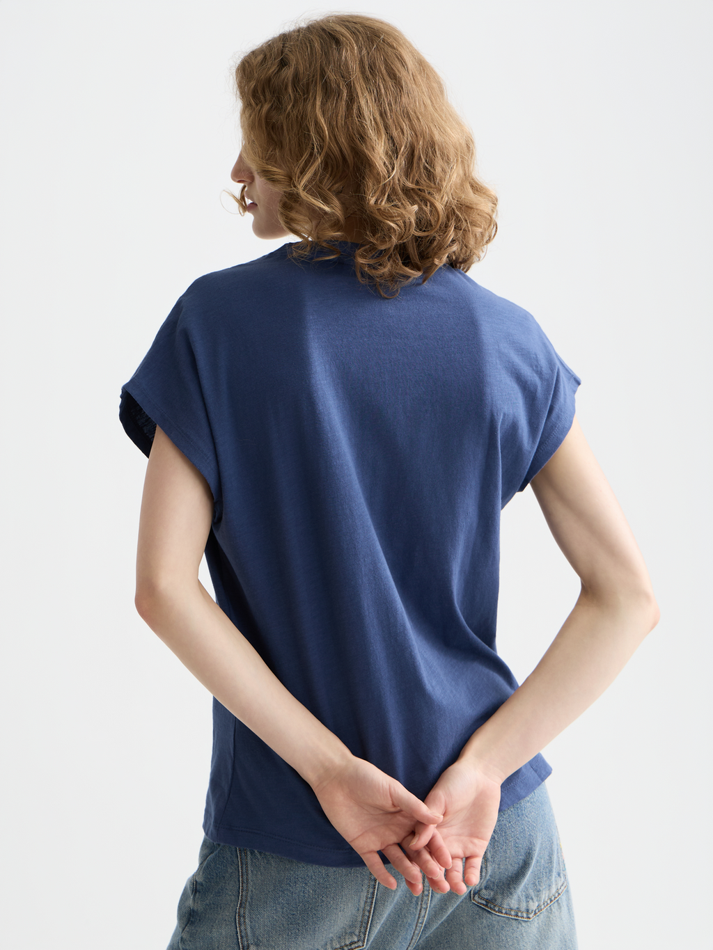 V-neck T-shirt with ampersand embroidery