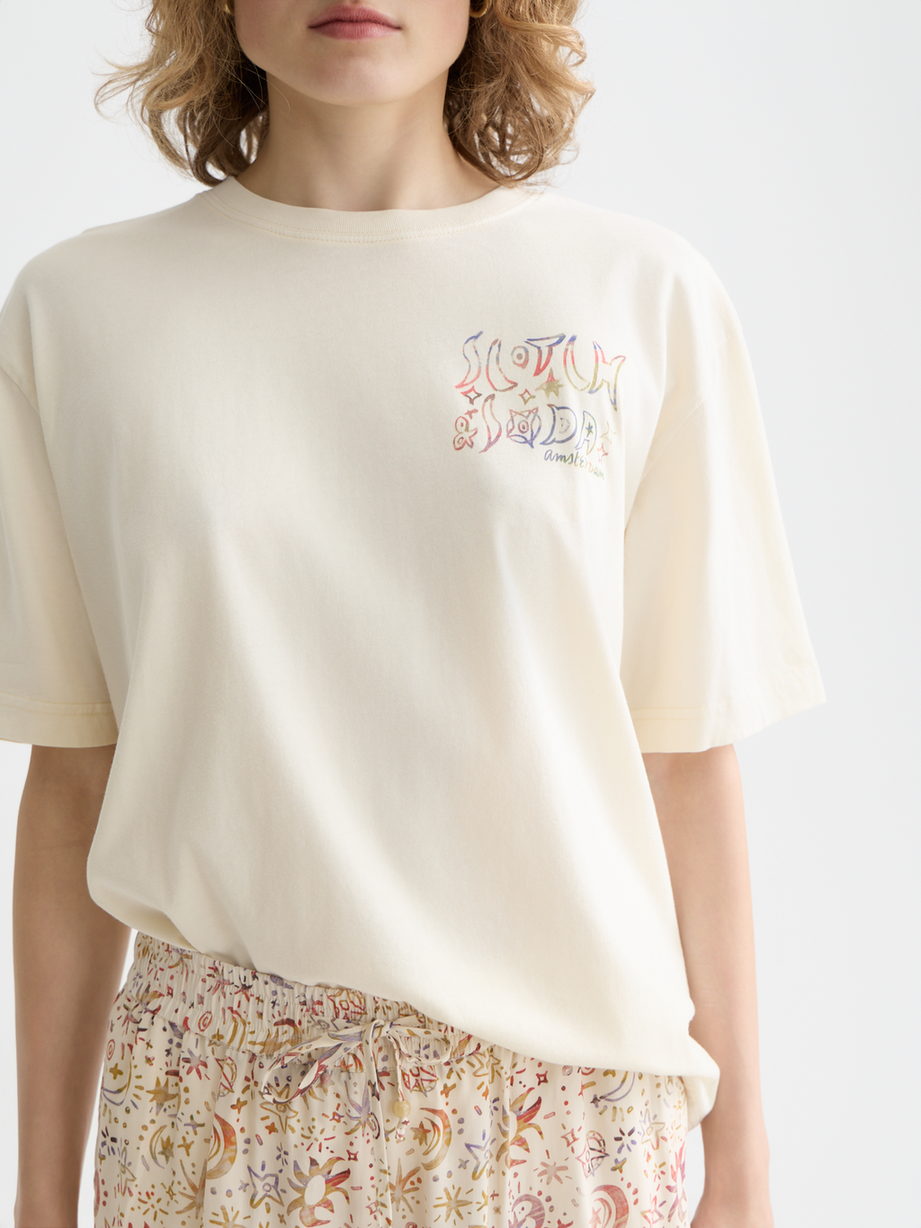 Washed artwork loose T-shirt