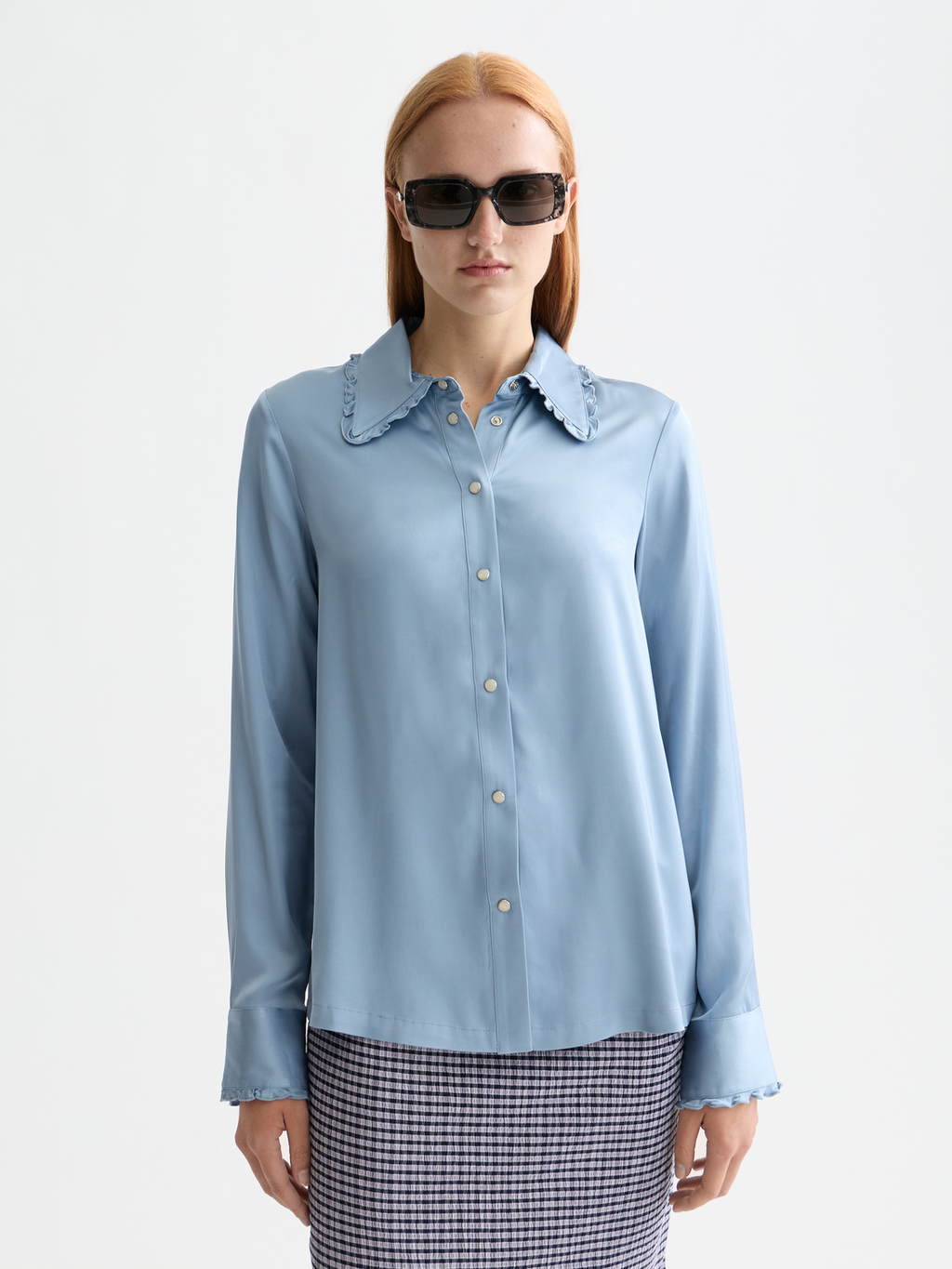 Ruffle collar shirt