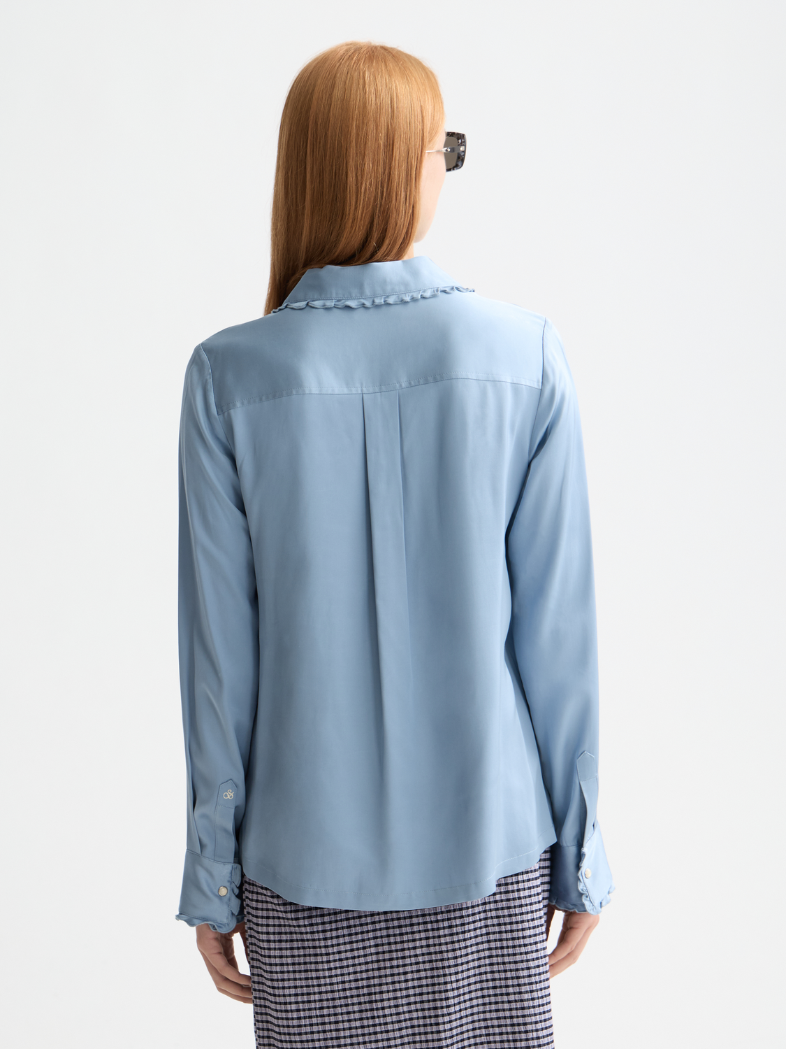Ruffle collar shirt