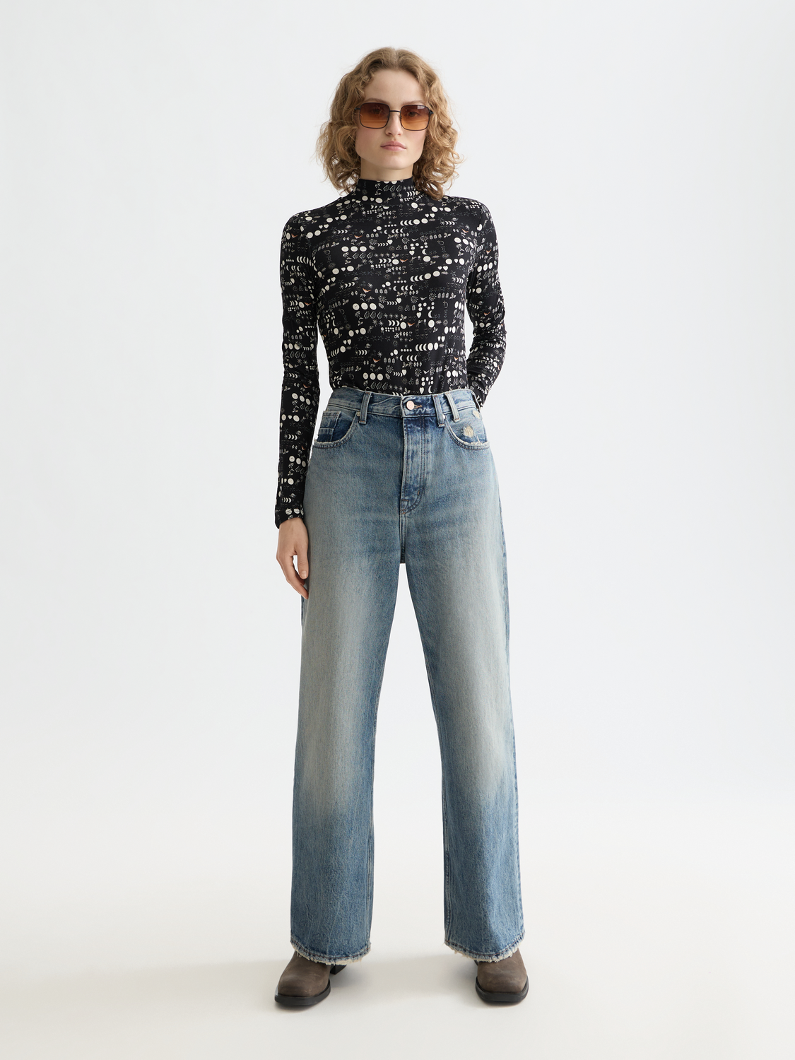 All over printed mock neck long sleeve T-shirt