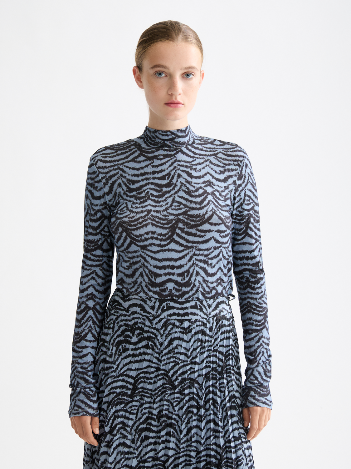 Printed mock neck long sleeve top