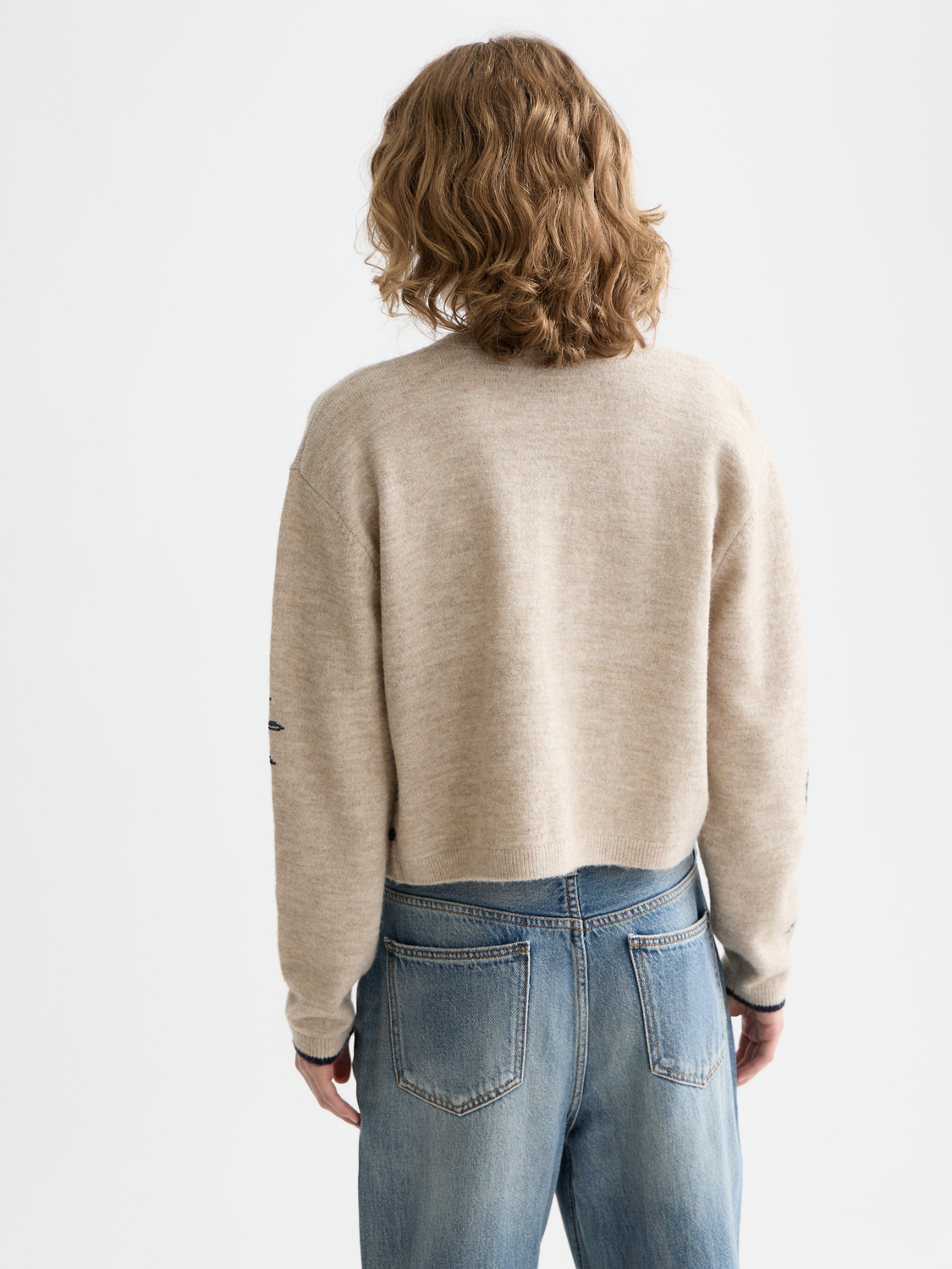 Embroidered crew neck cardigan