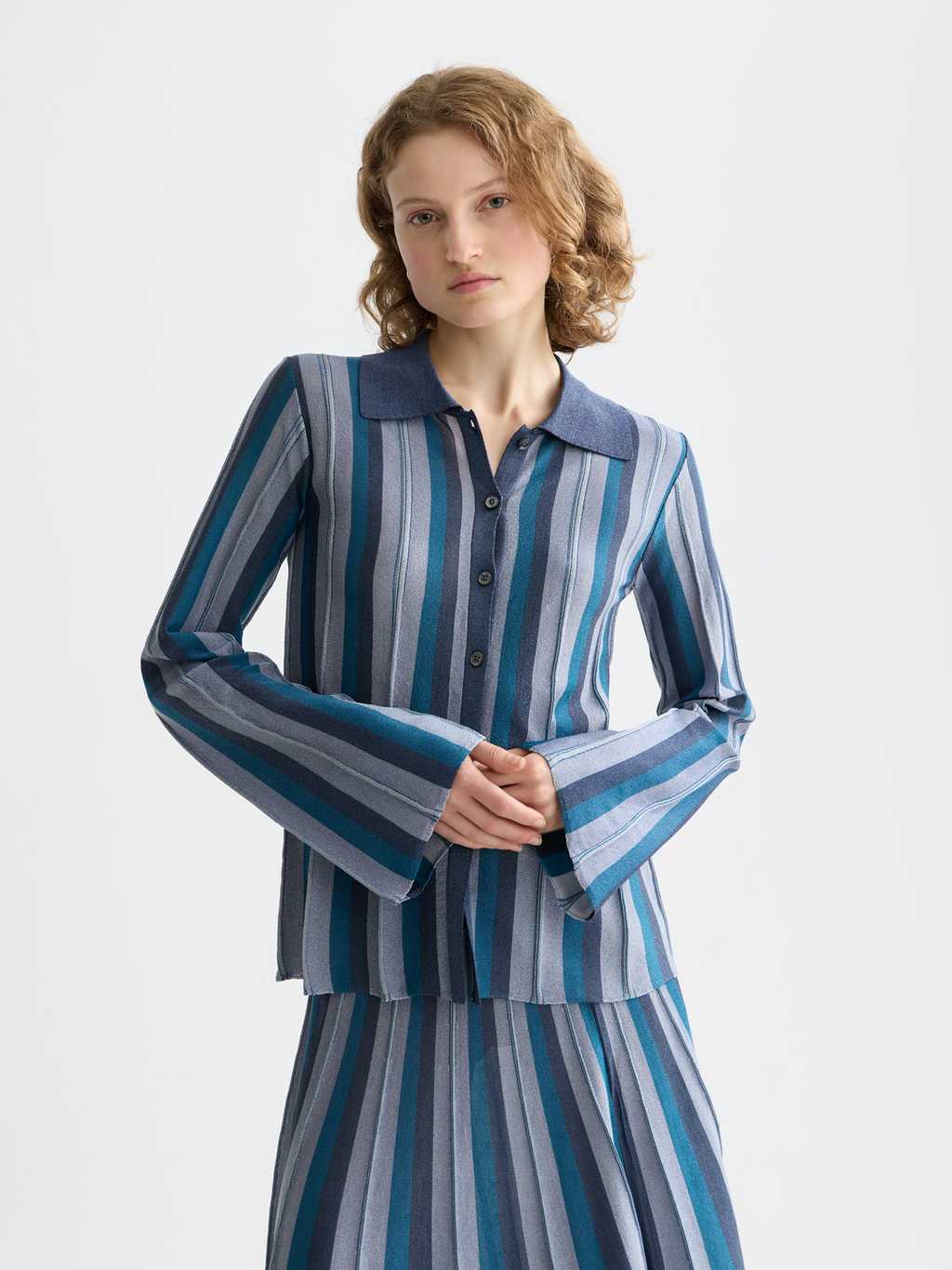 Pleated stripe collared cardigan