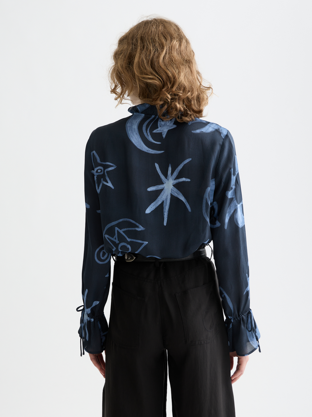 Printed drawstring cuffs shirt