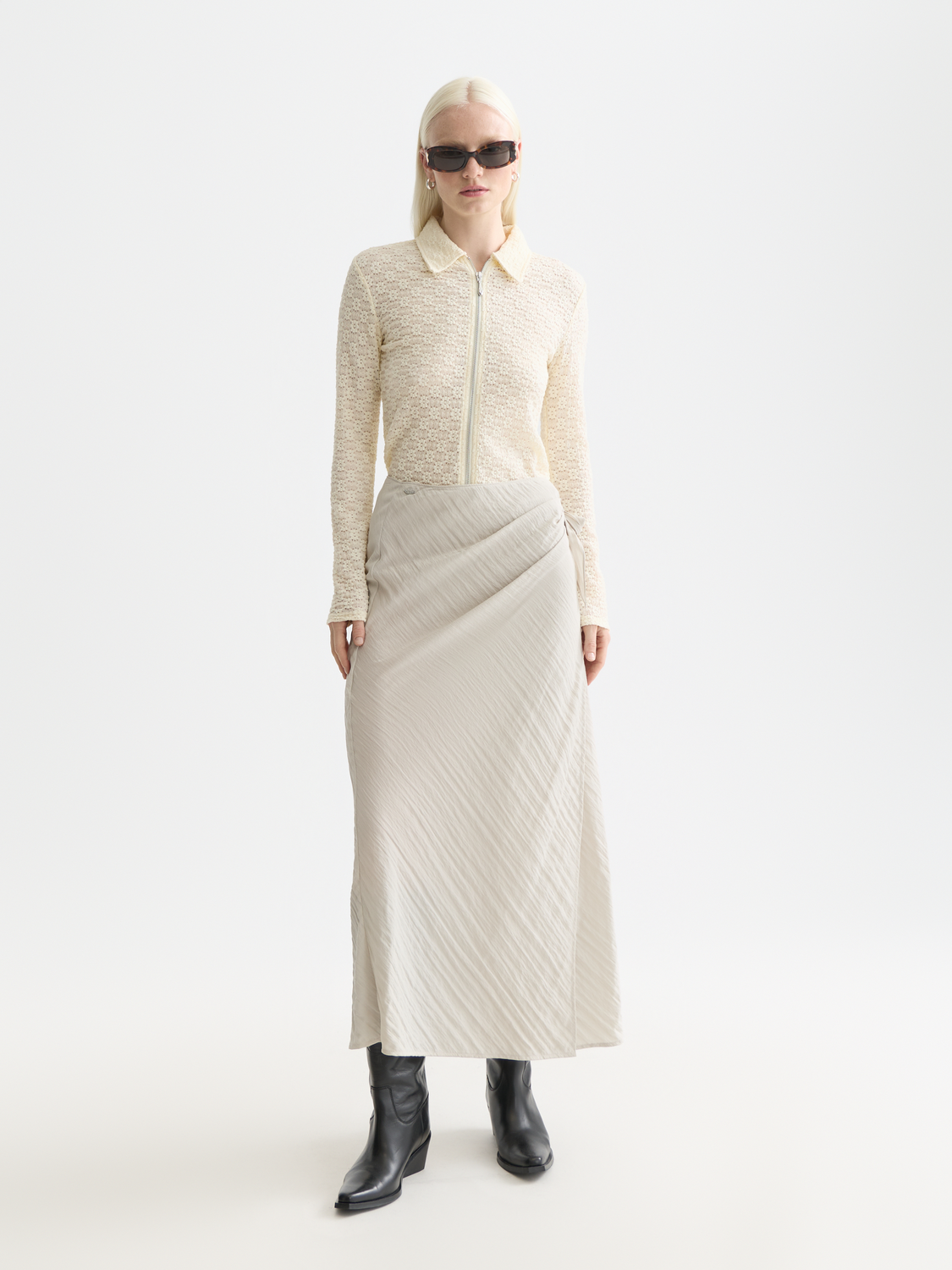 Zip up open structure long sleeve top