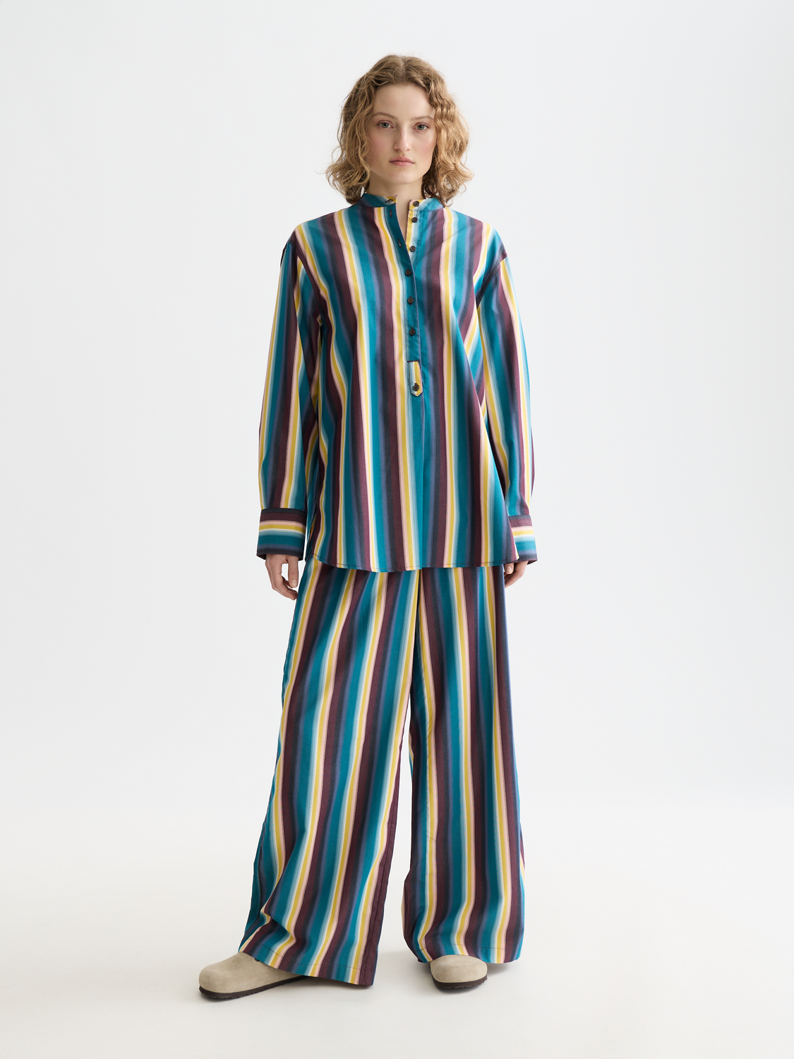 Relaxed striped shirt