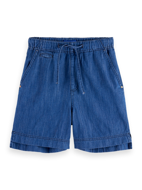 Sporty utility short in lightweight denim