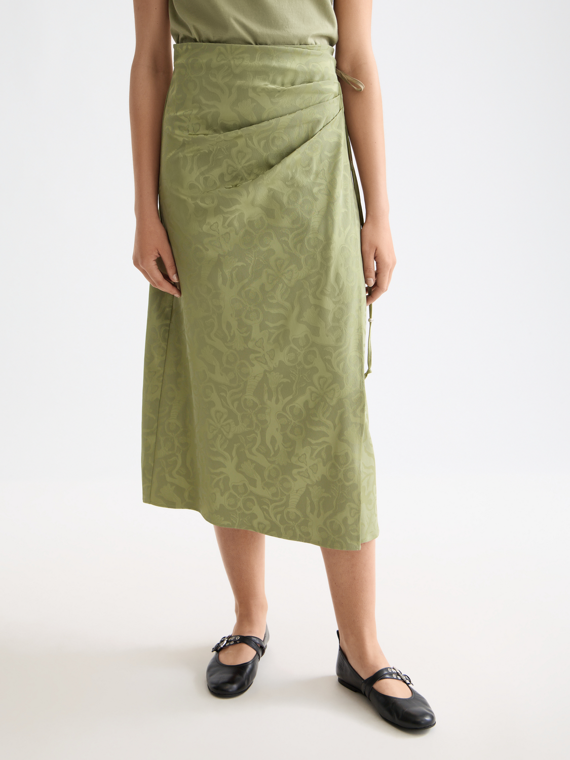 Fluid wrapped midi skirt
