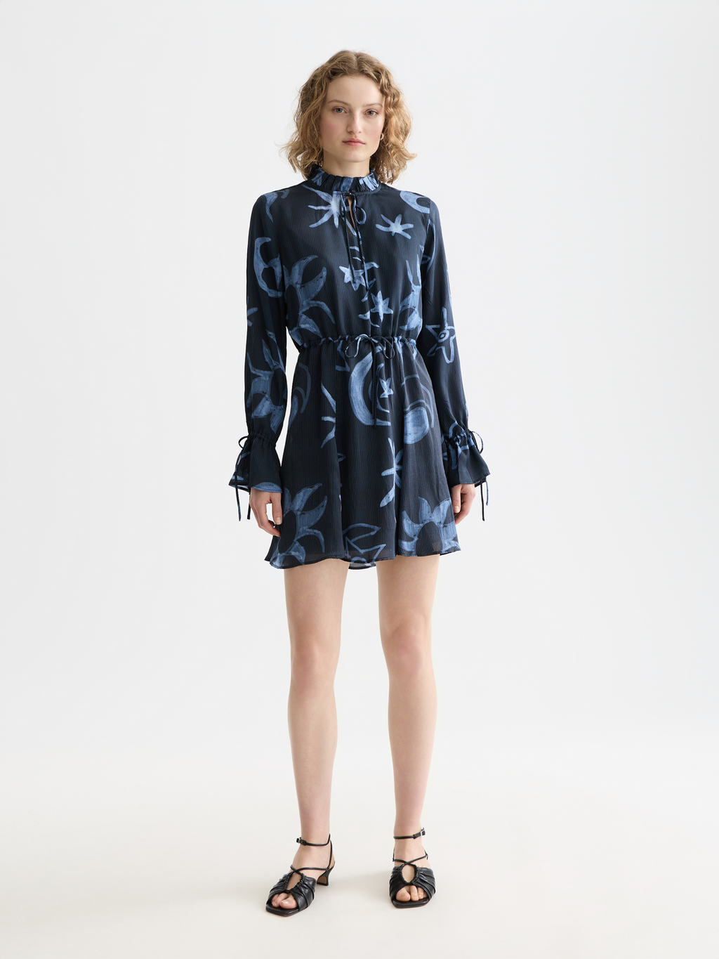 Printed long sleeved mini dress